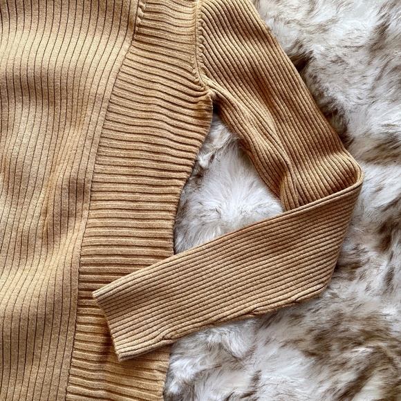 INC International Concepts Women's Ribbed Turtleneck (S) - Picture 4 of 6